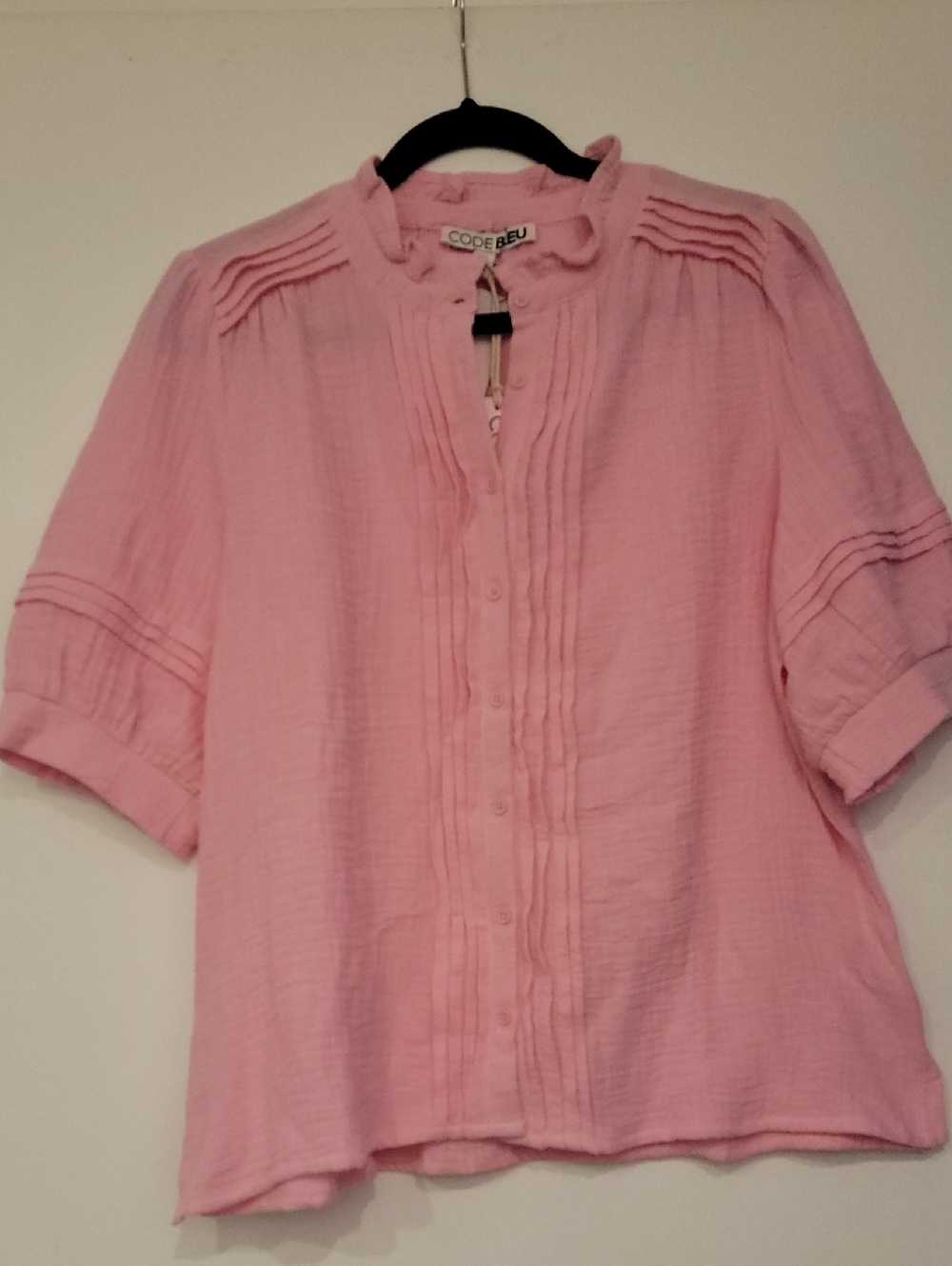 Code Bleu Pink Cotton Gauze Pintuck Blouse Ruffle Collar Puff Sleeve Button Top